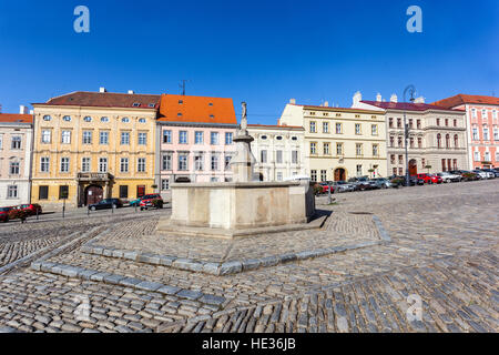 Brunnen auf dem Hauptplatz, Znojmo, Süd-Mähren, Tschechische Republik, Europa Stockfoto