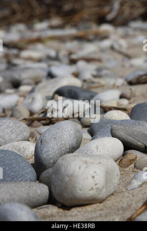 Nahaufnahme der Felsen an einem Strand in der Nähe von Southampton, Lake Huron Ontario Stockfoto