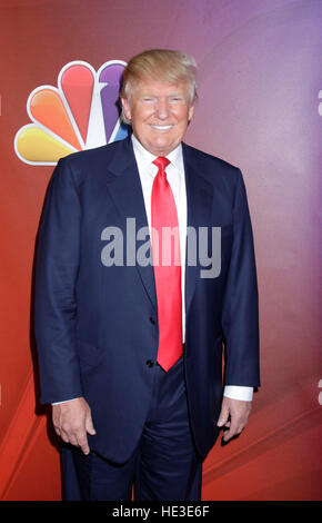 Donald Trump kommt bei NBCUniversal TCA Press Tour im 16. Januar 2015 in Pasadena, Kalifornien. Foto von Francis Specker Stockfoto