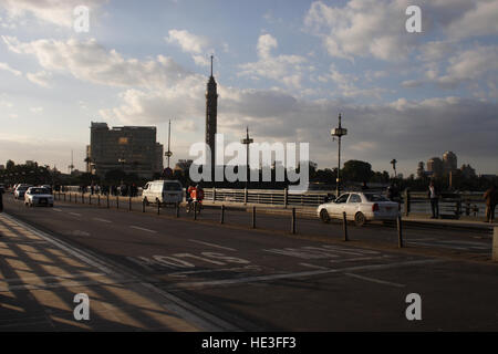 Cairo nahe Qasr El Nil Bridge nach es geregnet, Kairo, Ägypten hat Stockfoto