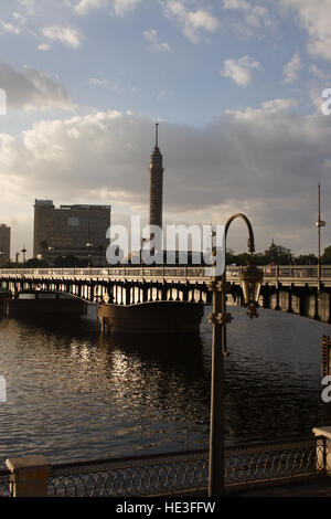 Cairo nahe Qasr El Nil Bridge nach es geregnet, Kairo, Ägypten hat Stockfoto