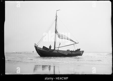 Fischerboot, den Helder, Niederlande, historisches Image Stockfoto