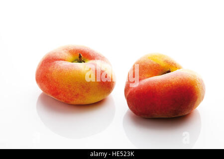 Chinesische flachen Pfirsiche (Prunus Persica var. Platycarpa) Stockfoto