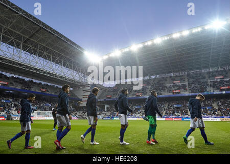 Oviedo, Asturien, Spanien. 17. Dezember 2016. Real Oviedo Spieler vor dem Liga-123-match zwischen Real Oviedo V Córdoba CF in Carlos Tartiere in Oviedo, Asturien, Spanien. Bildnachweis: Alvaro Campo/Alamy Live-Nachrichten Stockfoto