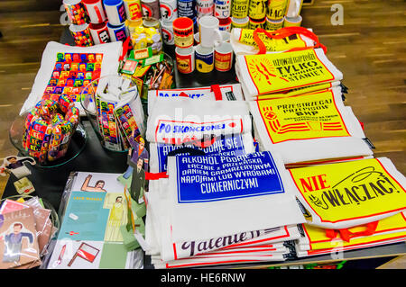 Souvenirs zum Verkauf im Zentrum europäischen Solidarität, Gdansk Stockfoto