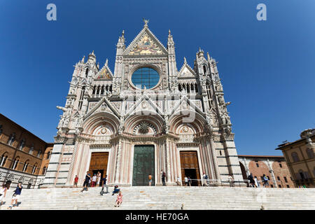 Die Kathedrale von Siena (Duomo di Siena) ist eine mittelalterliche Kirche in Siena. Italien. Stockfoto