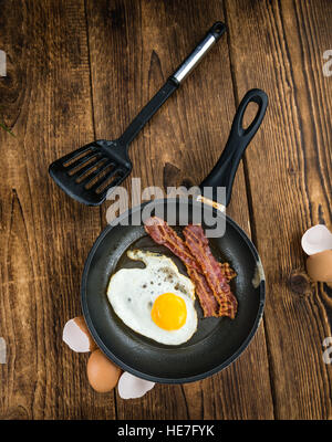 Portion Speck und Eiern (Tiefenschärfe, Nahaufnahme) Stockfoto