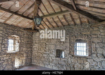 Guaita Turm innen, ältester und bekanntester Turm in San Marino Schloss. Stockfoto