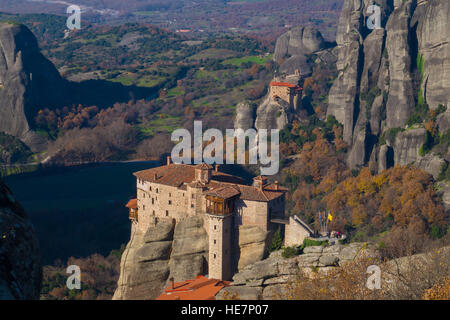 h-ngende-kloster-meteora-kalampaka-in-griechenland-die-meteora-bereich