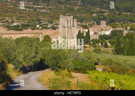 Lagrasse - Altstadt Lagrasse in Südfrankreich Stockfoto