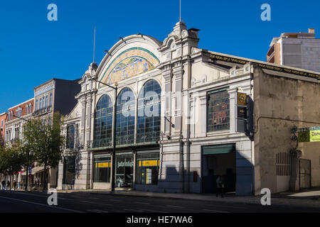 "Auto Palace" von Guilherme Francisco Baracho, 1908, Jugendstil-Werkstatt und Autohaus, Rua Alexandre Herculano Lisbon Portugal Stockfoto