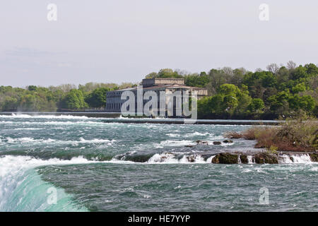 Schönes Foto von dem Fluss direkt vor die erstaunliche Niagarafälle Stockfoto