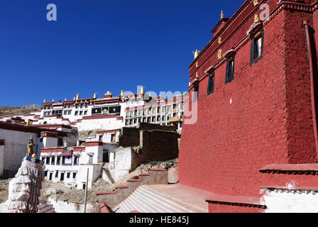 Ganden: Ganden Kloster: Hauptsitz des Ordens Gelugpa (gelb-Cap), die auch der Dalai Lama und der Panchen Lama, Tibet, China Stockfoto