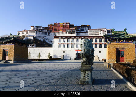 Lhasa: Potala: ehemalige Palast des Dalai Lamas; Eingang, Tibet, China Stockfoto