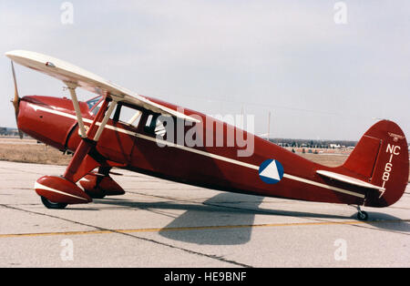 DAYTON, Ohio--Fairchild Modell 24-C8F (UC-61J) im National Museum of the United States Air Force. (Foto der US Air Force) Stockfoto