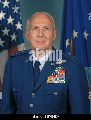 Porträt: US Air Force (USAF) allgemeine (GEN) Earl T. O'Loughlin (unbedacht) Stockfoto