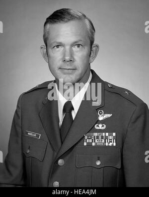 Porträt: US Air Force (USAF) Brigadegeneral (BGEN) Henry Viccellio Jr. (unbedacht) Stockfoto