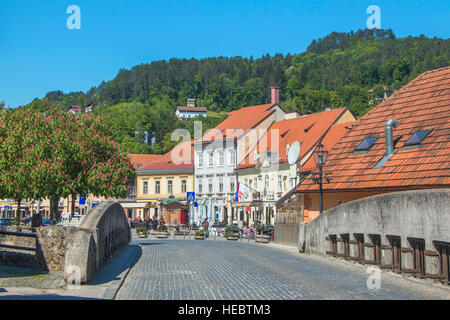 Alte Brücke im Zentrum der Stadt Samobor, Nordkroatien Stockfoto