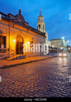 Argentinien, Provinz Buenos Aires, San Antonio de Areco, Twilight-Blick auf das Zentrum der Stadt. Stockfoto