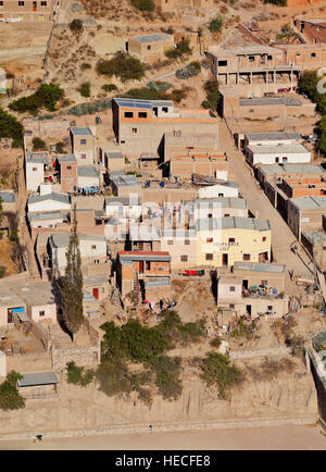 Argentinien, Provinz Salta, erhöhten Blick auf Iruya. Stockfoto