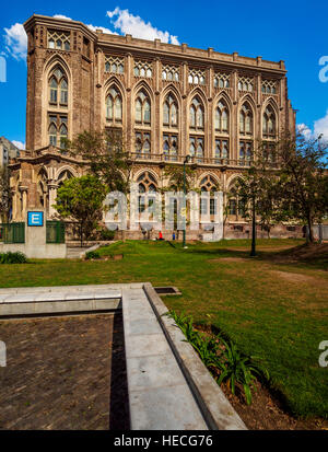 Argentinien, Buenos Aires Provinz, Stadt Buenos Aires, Recoleta, Fakultät für Maschinenbau-Gebäude der Universität von Buenos Aires Stockfoto