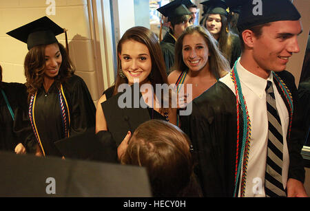 Florida, USA. 20. Dezember 2016. Dreyfoos School of Arts-Abschluss am Kravis Center am 20. Mai 2010. © Der Palm Beach Post/ZUMA Draht/Alamy Live-Nachrichten Stockfoto