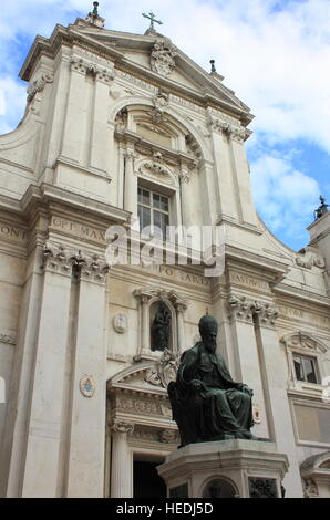 Statue von Papst Sixtus v. in Loreto. Marche, Italien Stockfoto