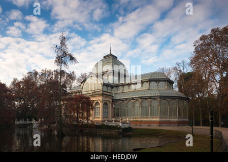 Spanien, Madrid, Retiro Park erstellt im siebzehnten Jahrhundert, die Crystal Palace im Jahre 1887 von Ricardo Velázquez Bosco entworfen Stockfoto