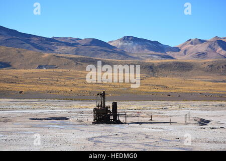 Landschaft der Geysire und Berge in Atacama Wüste Chile Stockfoto