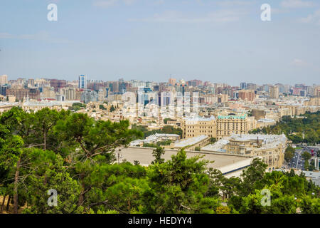 Blick über die Skyline der Innenstadt von Baku, Aserbaidschan Stockfoto