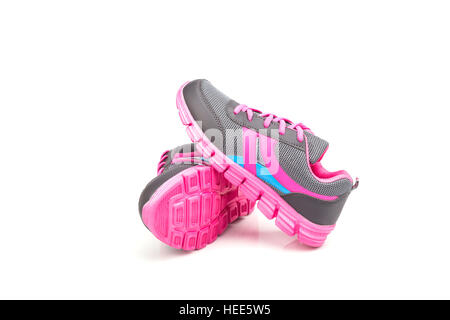 Neue rosa Sportschuh isoliert auf weißem Hintergrund Stockfoto