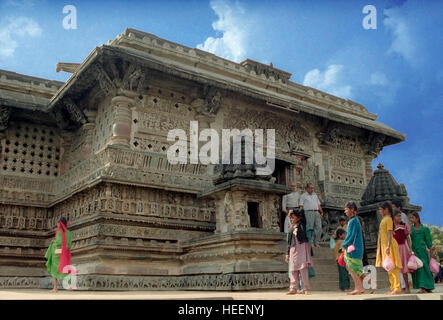 Die Hoysaleswara Tempel stammt aus dem 12. Jahrhundert. Es wurde von Ketamalla ein Minister der Vishnuvardhana Hassan District, Karnataka, Indien Stockfoto