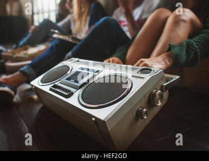 Freunde Radio Boombox Ton Vintage Konzept Stockfoto