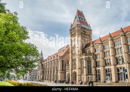 Das alte Viereckgebäude der Universität von Manchester, England, Großbritannien Stockfoto