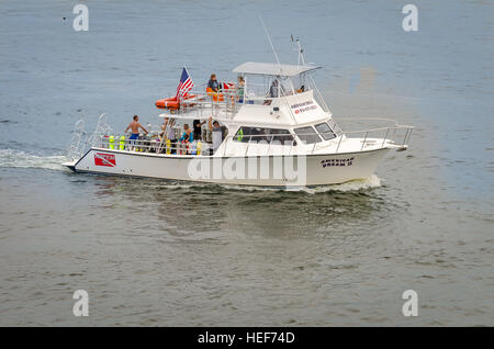 Fort Lauderdale, Florida, USA - 23. September 2012: Nahaufnahme von dem Tauchen-Kreuzfahrt-Schiff im Hafen von Fort Lauderdale Stockfoto