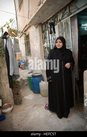 Jordanische Frau in Zarqa, Jordanien. Stockfoto