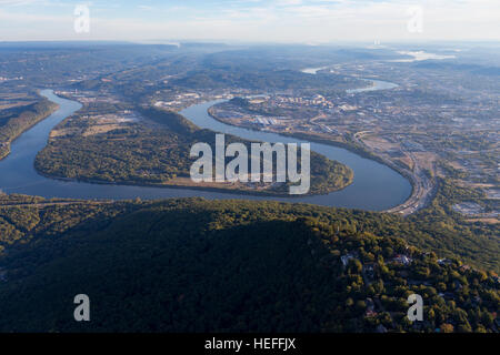 Luftaufnahme des Tennessee River in Chattanooga, Tennessee, USA Stockfoto