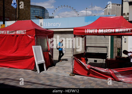 GV Aufnahme des unteren Marsh auf der Rückseite Waterloo Station. Eine Oase der Ruhe von der Hektik von London und tolles Essen. Stockfoto