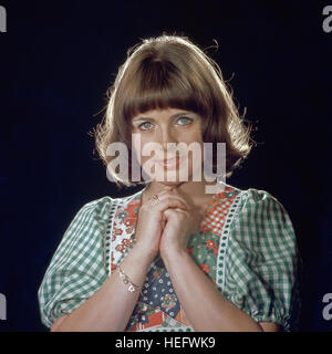Sterben Sie DDR-Schlagersängerin Monika Herz, Deutschland 1970er Jahre. DDR-Schlagersänger Monika Herz, Deutschland der 1970er Jahre. Stockfoto