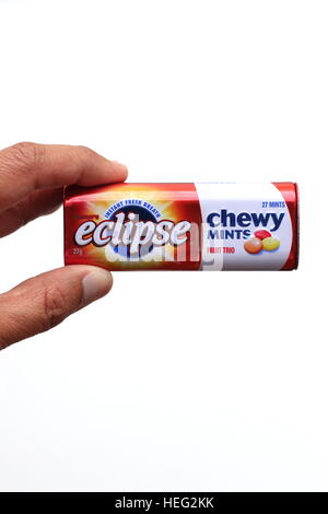 Australische Eclipse Chewy Münzstätten auf weißen Hintergrund isoliert Stockfoto