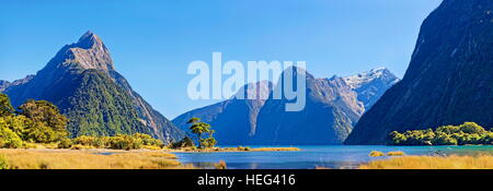 Milford Sound, Mitre Peak, Fjordland National Park, Te Anau, Südinsel, Neuseeland Stockfoto