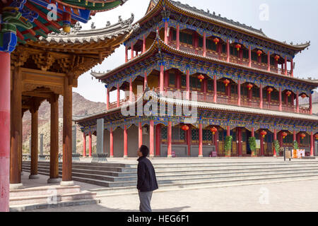 Touristen im Norden Wudang-Tempel, Shizuishan, Ningxia, China Stockfoto