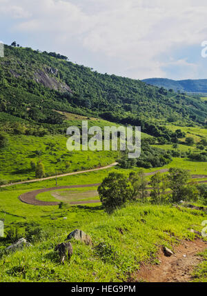 Brasilien, Bundesstaat Minas Gerais, Heliodora, Landschaft der Berge. Stockfoto