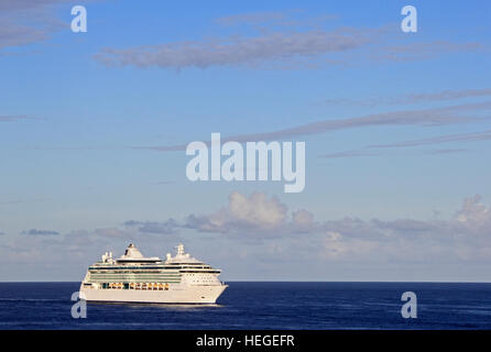 Kreuzfahrtschiff MS Serenade of the Seas von Royal Caribbean, Hafen, Bridgetown, Barbados in betrieben Stockfoto