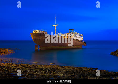 Schiffbruch vor der Küste Arrecife Lanzarote Stockfoto