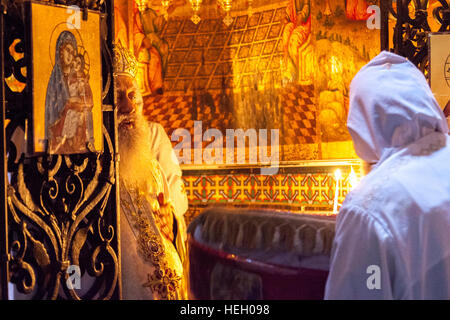 Jerusalem, Israel - 10. November 2016: Anba Abraham, der koptischen Erzbischof für Jerusalem in Heilig-Grab-Kirche Stockfoto