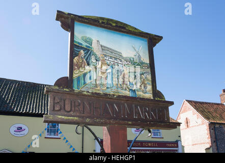 Dorf anmelden The Green, Marktplatz, Burnham Market, Norfolk, England, Vereinigtes Königreich Stockfoto