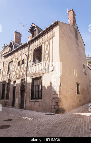 Ein halb Fachwerkhaus in Orleans, Frankreich. Stockfoto