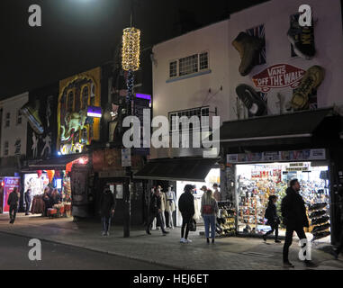 Camden Stadt bei Nacht, Nord-London, England, UK Stockfoto