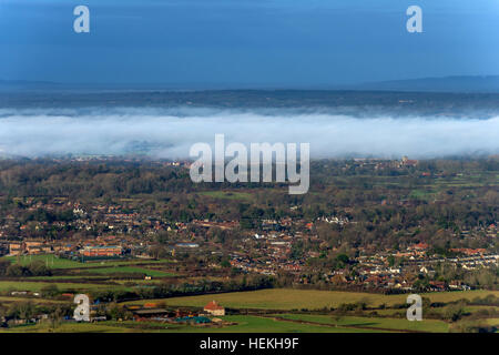 Brighton, UK. 22. Dezember 2016. Nebel Umhänge Teil Mid Sussex in der Nähe von Dorf Gebetstanz heute Morgen. © Andrew Hasson/Alamy Live-Nachrichten Stockfoto